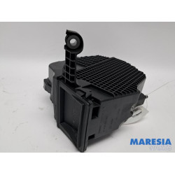 Renault - Captur - Air box