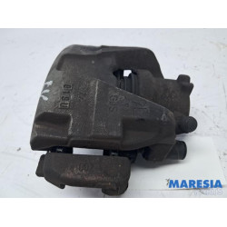 Renault - Captur - Front brake calliper, left