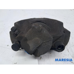 Renault - Captur - Front brake calliper, left