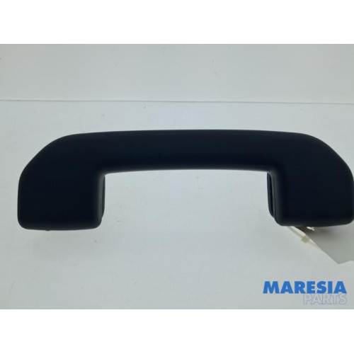 Peugeot - 408 - Handle
