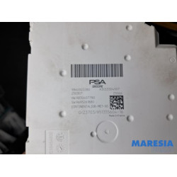 Peugeot - 408 - Fuse box