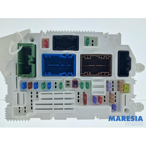 Peugeot - 408 - Fuse box