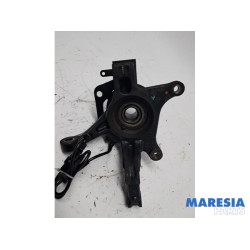 Renault - Captur - Knuckle, front right