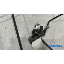 Renault - Kangoo - Aufhängemechanik Reserverad
