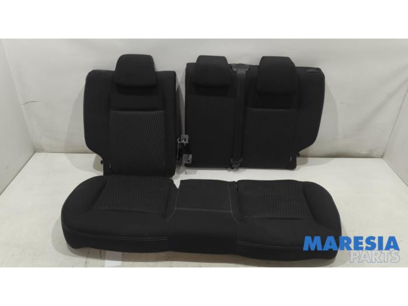 Peugeot - 208 - Banquette arrière