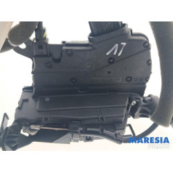 Renault - Captur - Door lock mechanism 4-door, front left