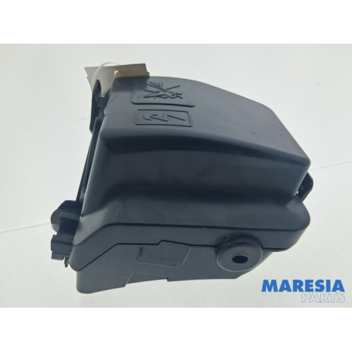 Renault - Captur - Fuse box