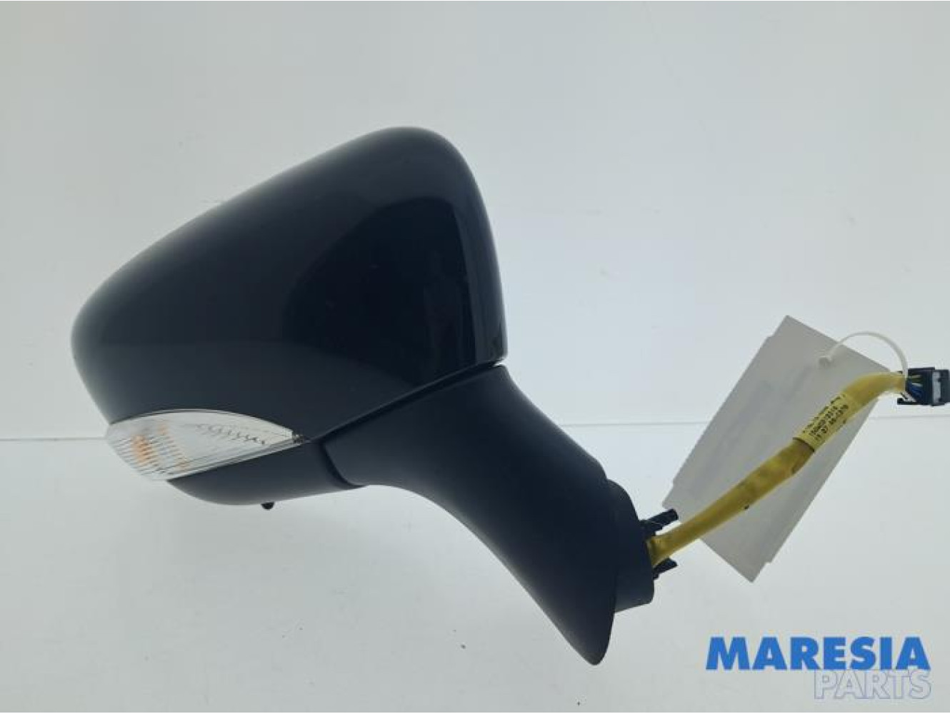 Renault - Captur - Wing mirror, right