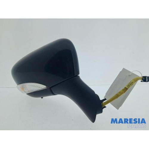 Renault - Captur - Wing mirror, right