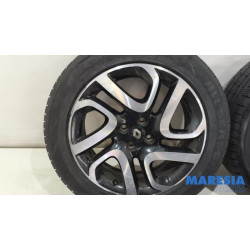 Renault - Captur - Sportvelgenset + banden