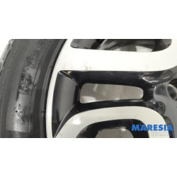 Renault - Captur - Sportvelgenset + banden