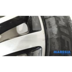 Renault - Captur - Sportvelgenset + banden