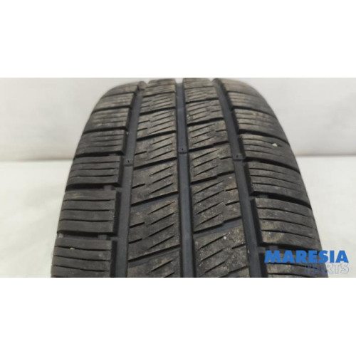 Peugeot - Boxer - Tyre