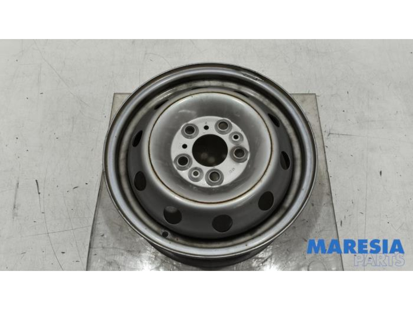 Peugeot - Boxer - Wheel