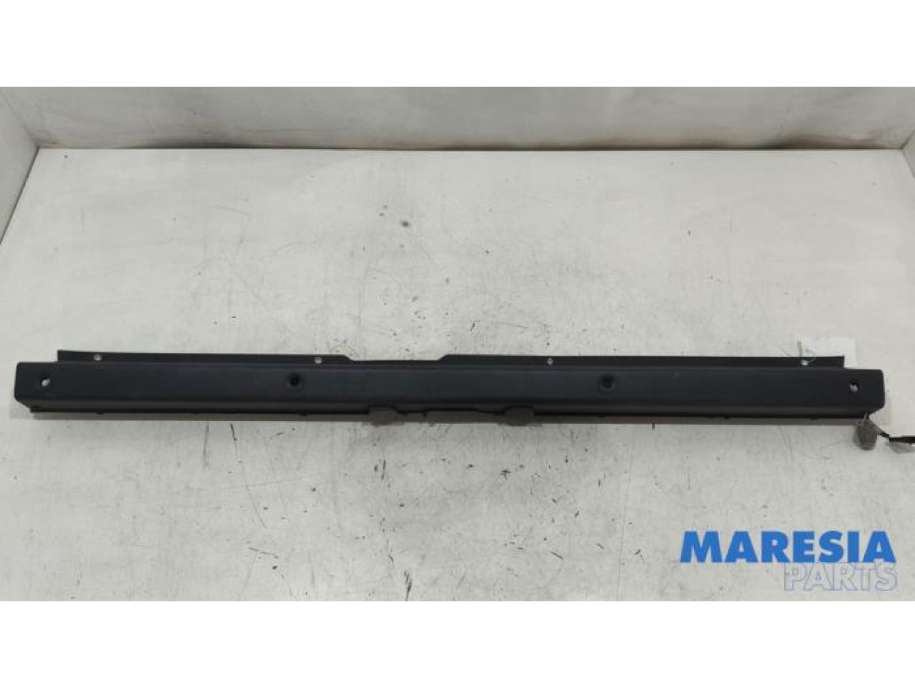 Peugeot - Boxer - Rear bumper component, central