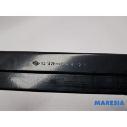Renault - Kangoo - Sliding door rail, left