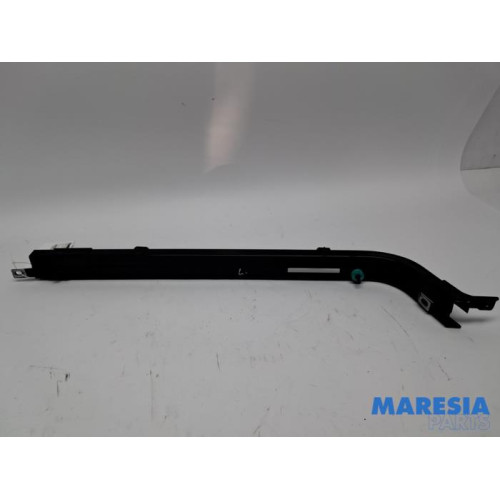 Renault - Kangoo - Sliding door rail, left