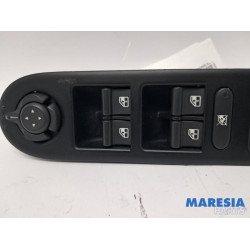 Alfa Romeo - 159 - Multi-functional window switch