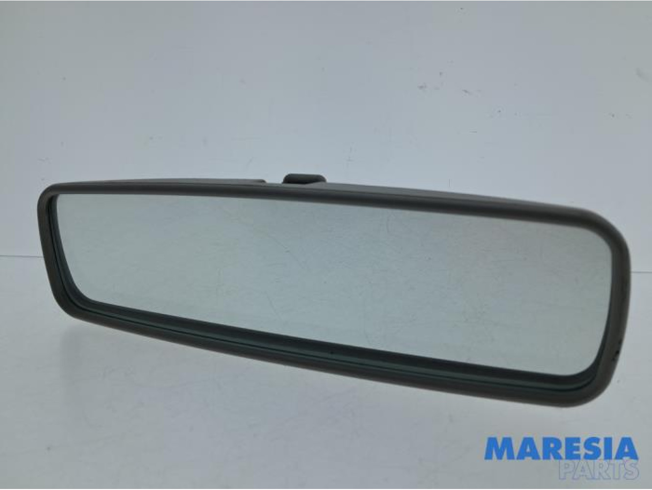 Renault - Captur - Rear view mirror
