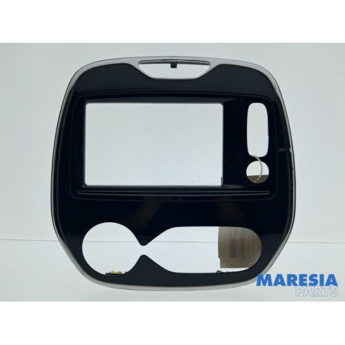 Renault - Captur - Radio omlijsting