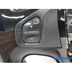Renault - Captur - Steering wheel