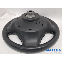 Renault - Captur - Steering wheel