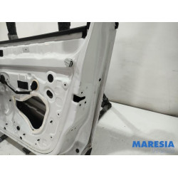 Renault - Clio - Front door 4-door, right