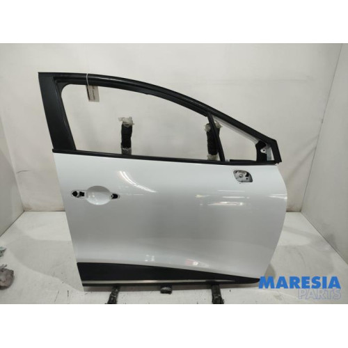 Renault - Clio - Front door 4-door, right