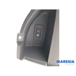 Renault - Kangoo - Handschuhfach