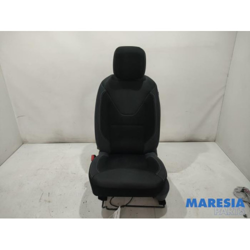 Renault - Clio - Sitz links
