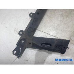 Renault - Clio - Radiator bar
