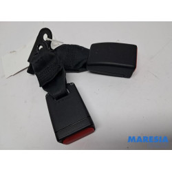 Peugeot - 208 - Insertion ceinture de sécurité arrière droite