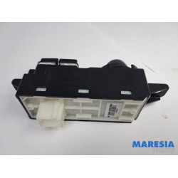 Peugeot - 208 - Panneau de commandes navigation