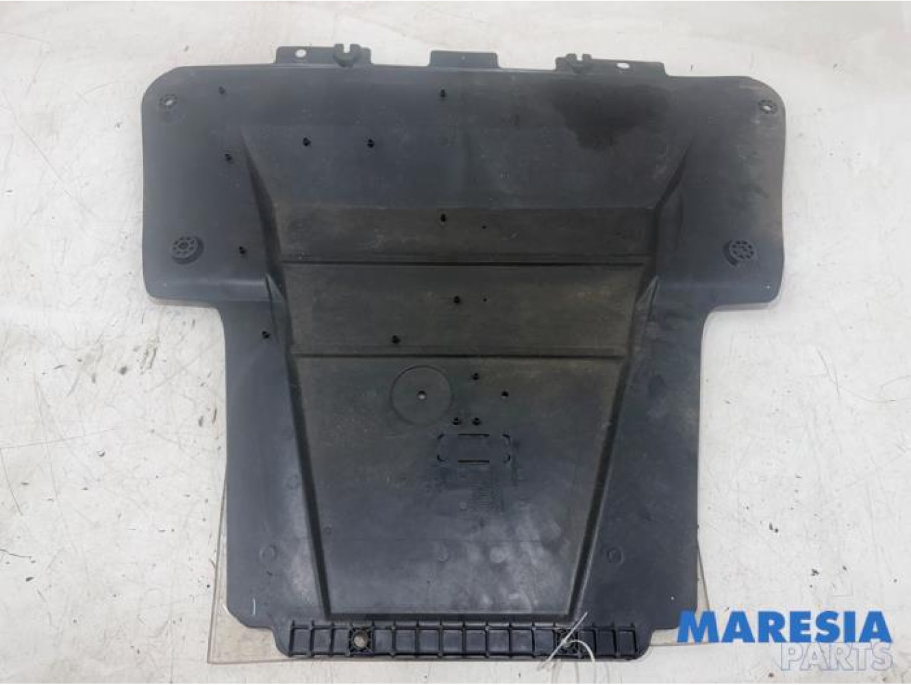 Renault - Kangoo - Engine protection panel