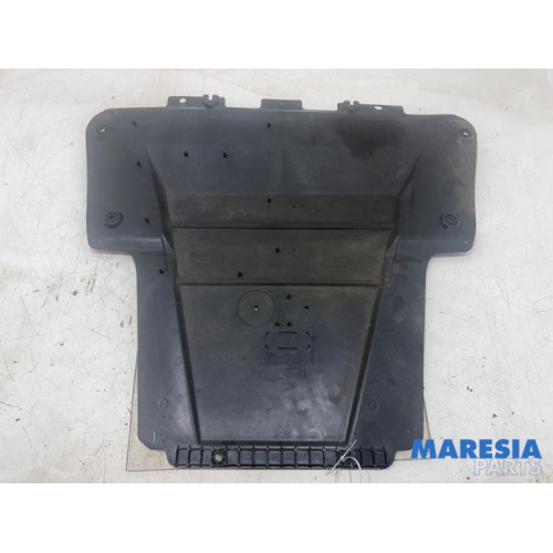 Renault - Kangoo - Engine protection panel