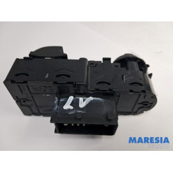 Peugeot - 208 - Multi-functional window switch