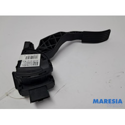 Peugeot - 208 - Gaspedal
