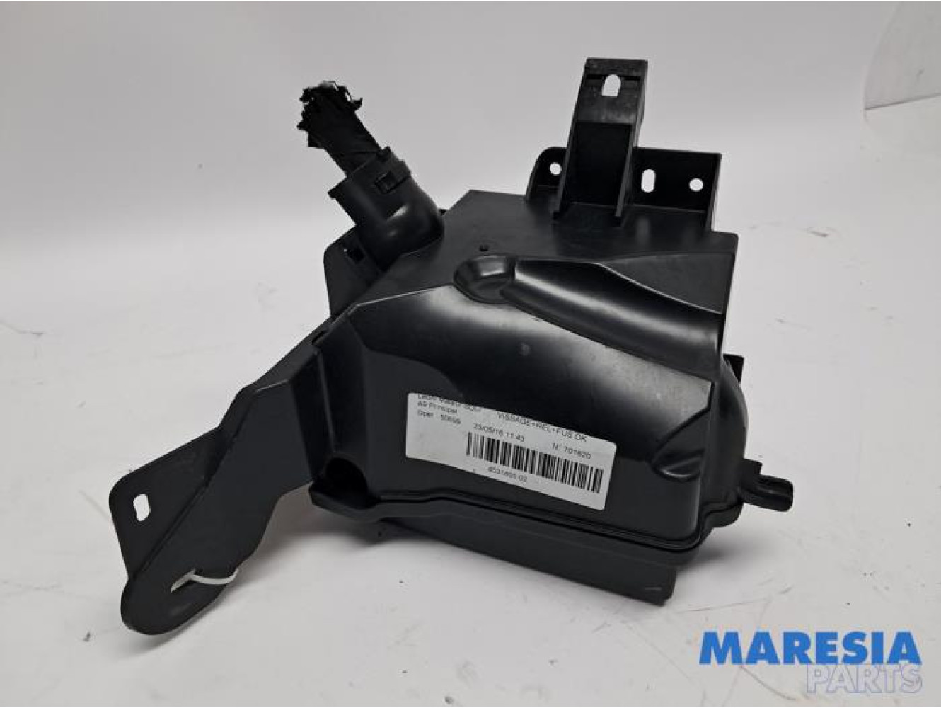 Peugeot - 208 - Fuse box