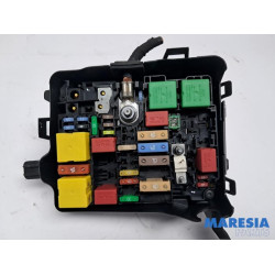 Peugeot - 208 - Fuse box