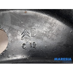 Peugeot - 208 - Draagarm onder rechts-voor