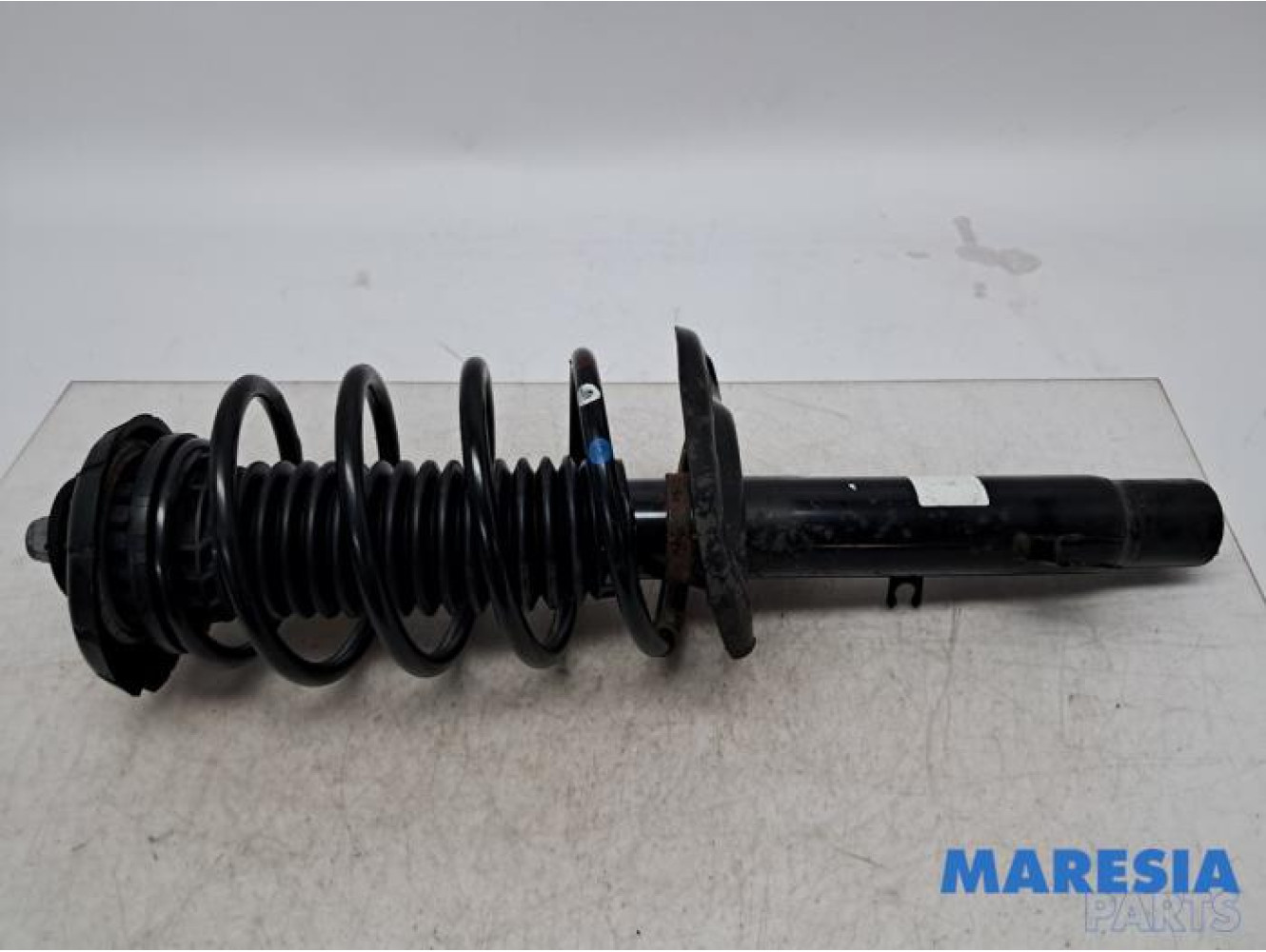 Peugeot - 208 - Front shock absorber rod, right