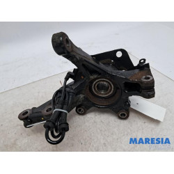 Renault - Captur - Knuckle, front right