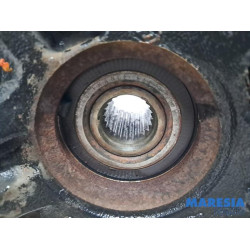 Renault - Captur - Knuckle, front right