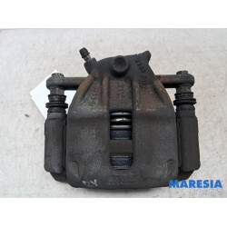 Renault - Captur - Front brake calliper, right