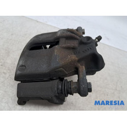 Renault - Captur - Front brake calliper, right