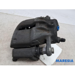 Renault - Captur - Front brake calliper, left