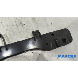 Renault - Kadjar - Radiator bar