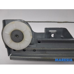 Renault - Kangoo - Rear door window mechanism 4-door, right