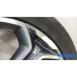 Renault - Kadjar - Sportvelgenset + banden