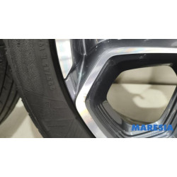 Renault - Kadjar - Sportvelgenset + banden